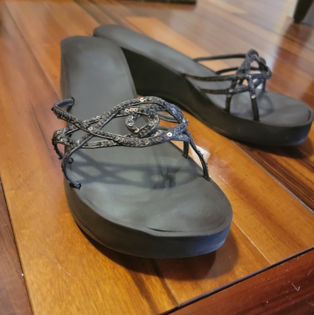 Chic Black Women's Sandals with Intricate Straps